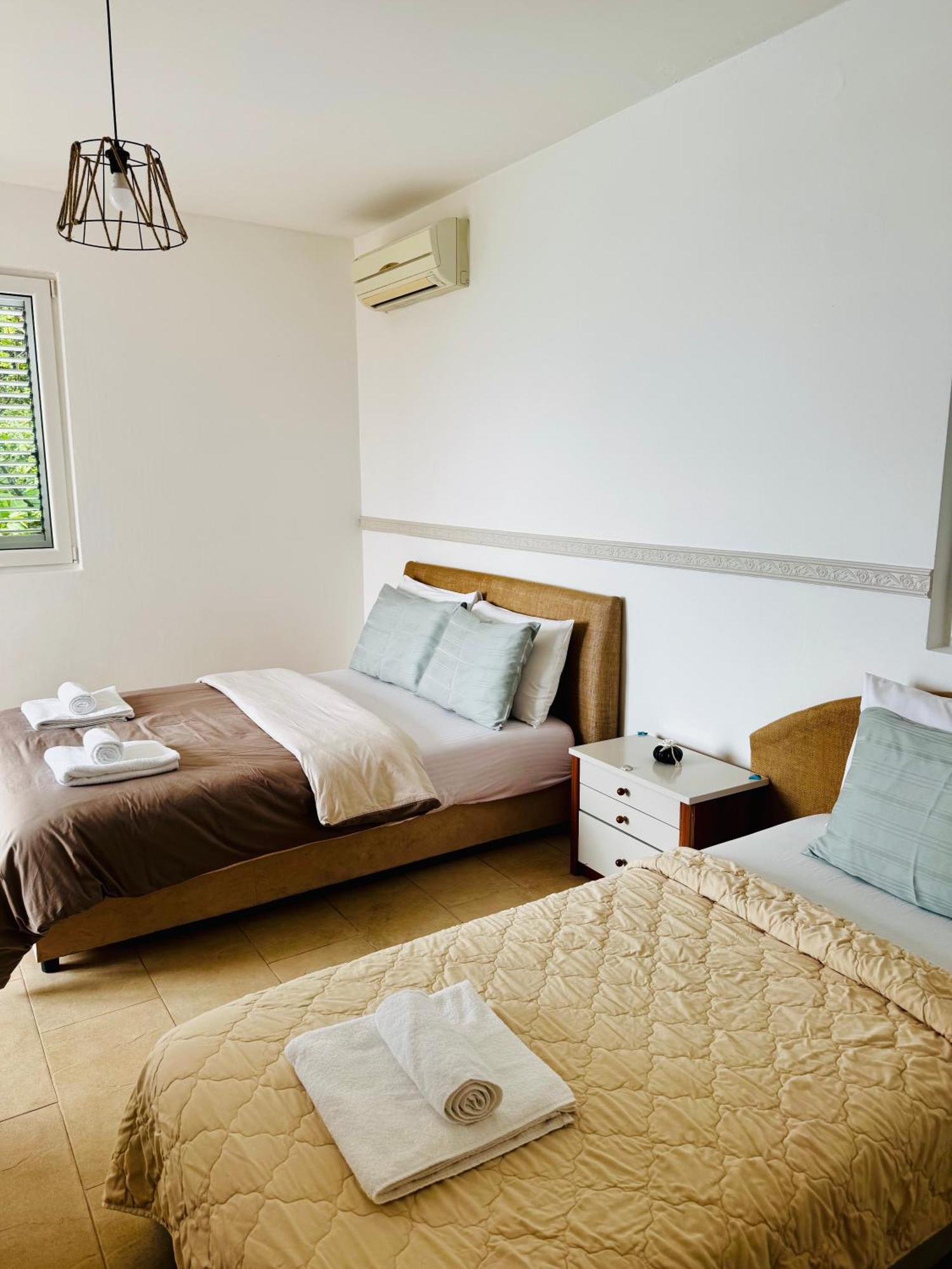 Budva Felix Suites Exterior photo
