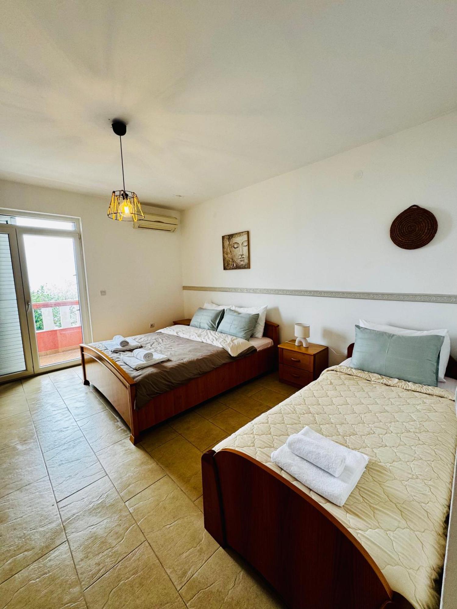 Budva Felix Suites Exterior photo